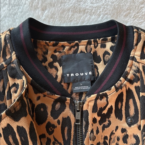 Trouve jacket - Picture 9 of 10